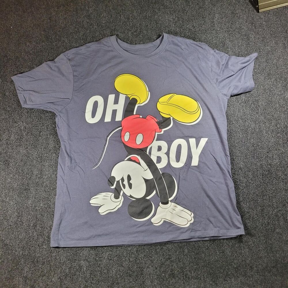 Disney Men's Blue and Navy T-shirt